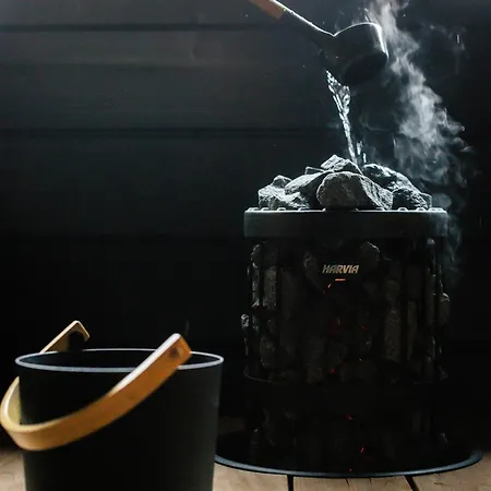 Luxurious Rakka, Yllaes * Äkäslompolo