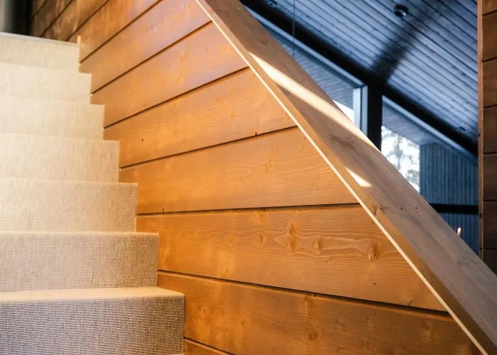 Daire Luxurious Rakka, Yllaes *